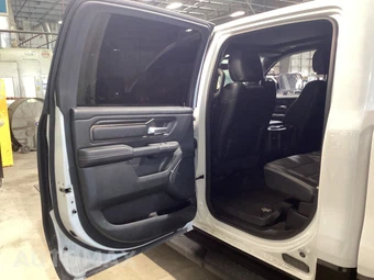 2023 Ram 1500 Rebel Crew Cab Short Bed - miniatura 14