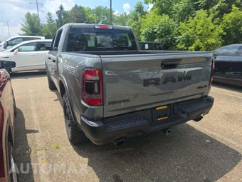 2023 Ram 1500 Rebel Crew Cab Short Bed - miniatura 2