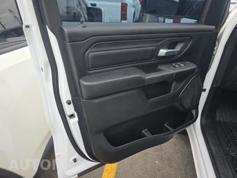 2023 Ram 1500 Tradesman Crew Cab Medium Bed - miniatura 9