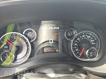 2023 Ram 1500 Tradesman Crew Cab Short Bed - miniatura 12