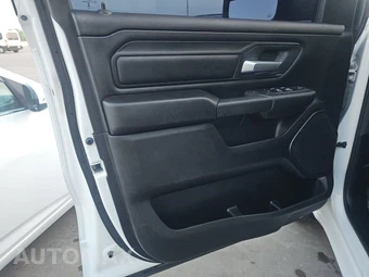 2023 Ram 1500 Tradesman Crew Cab Short Bed - miniatura 9