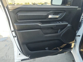 2023 Ram 1500 Tradesman Crew Cab Short Bed - miniatura 9