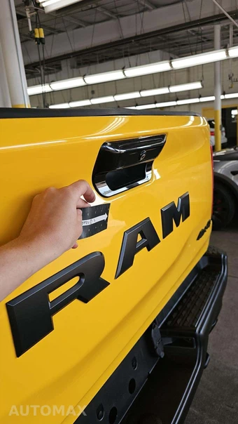 2023 Ram 1500 TRX Crew Cab Short Bed – miniatura 25