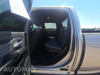 2023 Ram 2500 Big Horn Crew Cab Long Bed - miniatura 10