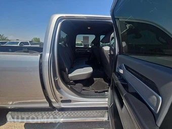 2023 Ram 2500 Big Horn Crew Cab Long Bed - miniatura 13