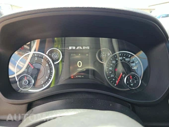 2023 Ram 2500 Big Horn Crew Cab Medium Bed - miniatura 9