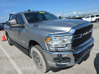 2023 Ram 2500 Big Horn Crew Cab Medium Bed – miniatura 3