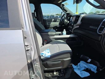 2023 Ram 2500 Big Horn Crew Cab Medium Bed – miniatura 8