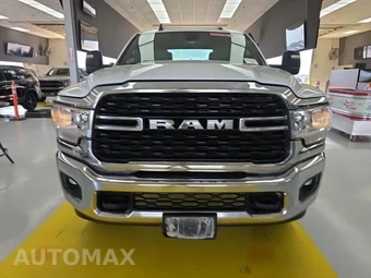 2023 Ram 2500 Big Horn Crew Cab Medium Bed - miniatura 2