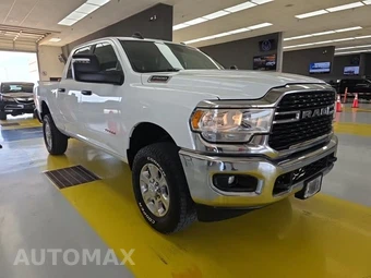 2023 Ram 2500 Big Horn Crew Cab Medium Bed - miniatura 3