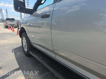 2023 Ram 2500 Big Horn Crew Cab Medium Bed - miniatura 28