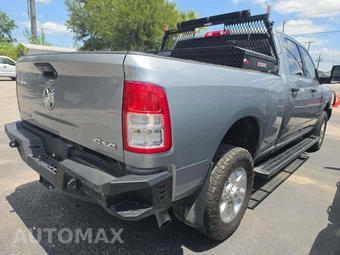 2023 Ram 2500 Big Horn Crew Cab Medium Bed - miniatura 3