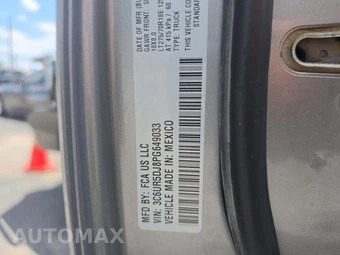 2023 Ram 2500 Big Horn Crew Cab Medium Bed - miniatura 5