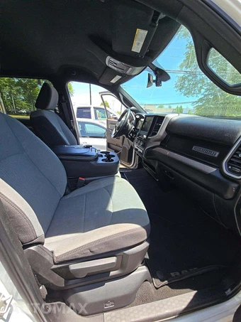 2023 Ram 2500 Big Horn Crew Cab Medium Bed - miniatura 18
