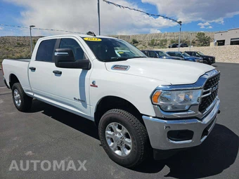 2023 Ram 2500 Big Horn Crew Cab Medium Bed – miniatura 4