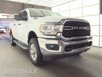 2023 Ram 2500 Big Horn Crew Cab Medium Bed - miniatura 3