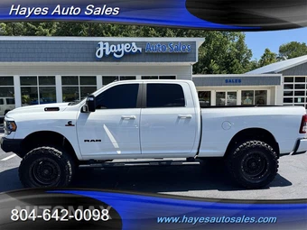 2023 Ram 2500 Big Horn Crew Cab Medium Bed - miniatura 2