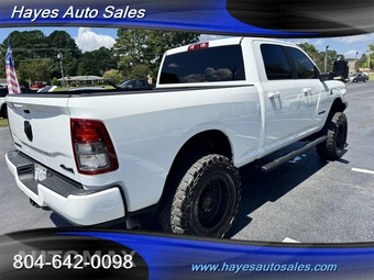 2023 Ram 2500 Big Horn Crew Cab Medium Bed - miniatura 5