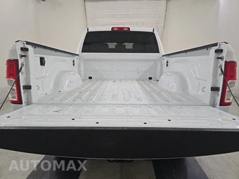2023 Ram 2500 Big Horn Crew Cab Medium Bed - miniatura 16