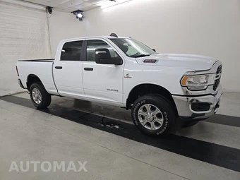 2023 Ram 2500 Big Horn Crew Cab Medium Bed - miniatura 3