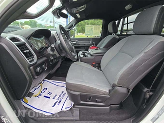 2023 Ram 2500 Big Horn Regular Cab Long Bed - miniatura 3