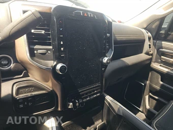 2023 Ram 2500 Laramie Crew Cab Medium Bed - miniatura 11