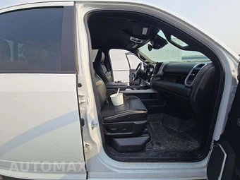 2023 Ram 2500 Laramie Crew Cab Medium Bed – miniatura 18