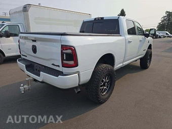 2023 Ram 2500 Laramie Crew Cab Medium Bed – miniatura 3