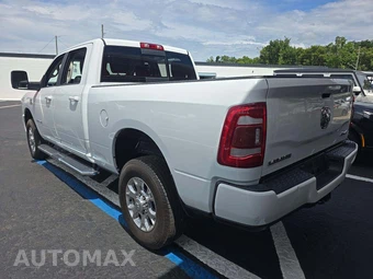 2023 Ram 2500 Laramie Crew Cab Medium Bed - miniatura 2