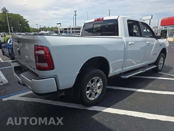 2023 Ram 2500 Laramie Crew Cab Medium Bed - miniatura 3