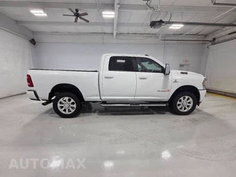 2023 Ram 2500 Laramie Crew Cab Medium Bed - miniatura 9