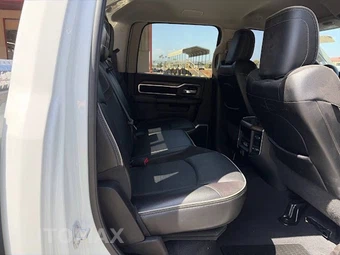 2023 Ram 2500 Laramie Crew Cab Medium Bed - miniatura 15