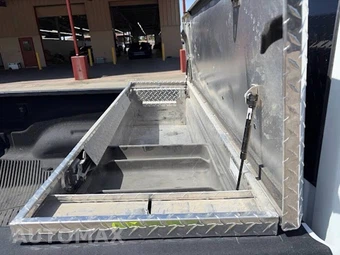 2023 Ram 2500 Laramie Crew Cab Medium Bed - miniatura 19