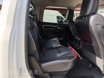 2023 Ram 2500 Laramie Crew Cab Medium Bed - miniatura 15