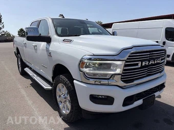 2023 Ram 2500 Laramie Crew Cab Medium Bed - miniatura 8