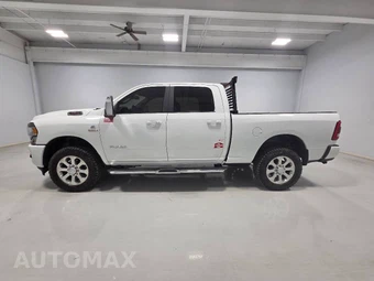 2023 Ram 2500 Laramie Crew Cab Medium Bed - miniatura 2