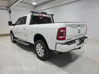 2023 Ram 2500 Laramie Crew Cab Medium Bed - miniatura 3