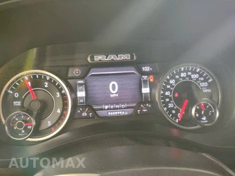 2023 Ram 2500 Laramie Crew Cab Medium Bed - miniatura 11