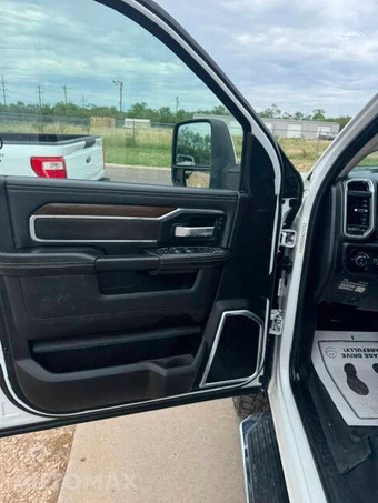2023 Ram 2500 Laramie Crew Cab Medium Bed - miniatura 17