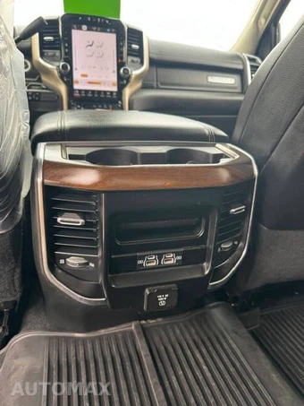 2023 Ram 2500 Laramie Crew Cab Medium Bed - miniatura 28