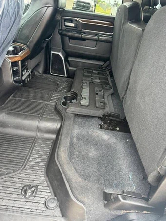 2023 Ram 2500 Laramie Crew Cab Medium Bed - miniatura 29