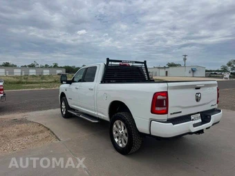 2023 Ram 2500 Laramie Crew Cab Medium Bed - miniatura 4