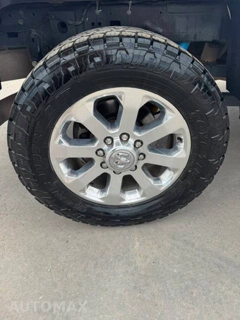 2023 Ram 2500 Laramie Crew Cab Medium Bed - miniatura 40