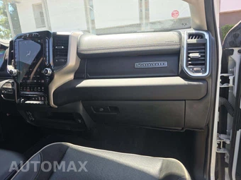 2023 Ram 2500 Laramie Crew Cab Medium Bed – miniatura 19