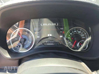 2023 Ram 2500 Laramie Crew Cab Medium Bed – miniatura 9