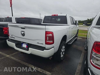 2023 Ram 2500 Laramie Crew Cab Medium Bed - miniatura 3