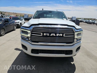 2023 Ram 2500 Laramie Crew Cab Medium Bed - miniatura 2