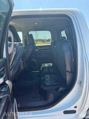 2023 Ram 2500 Laramie Crew Cab Medium Bed - miniatura 16