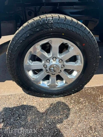 2023 Ram 2500 Laramie Crew Cab Medium Bed - miniatura 36
