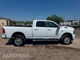 2023 Ram 2500 Laramie Crew Cab Medium Bed - miniatura 5
